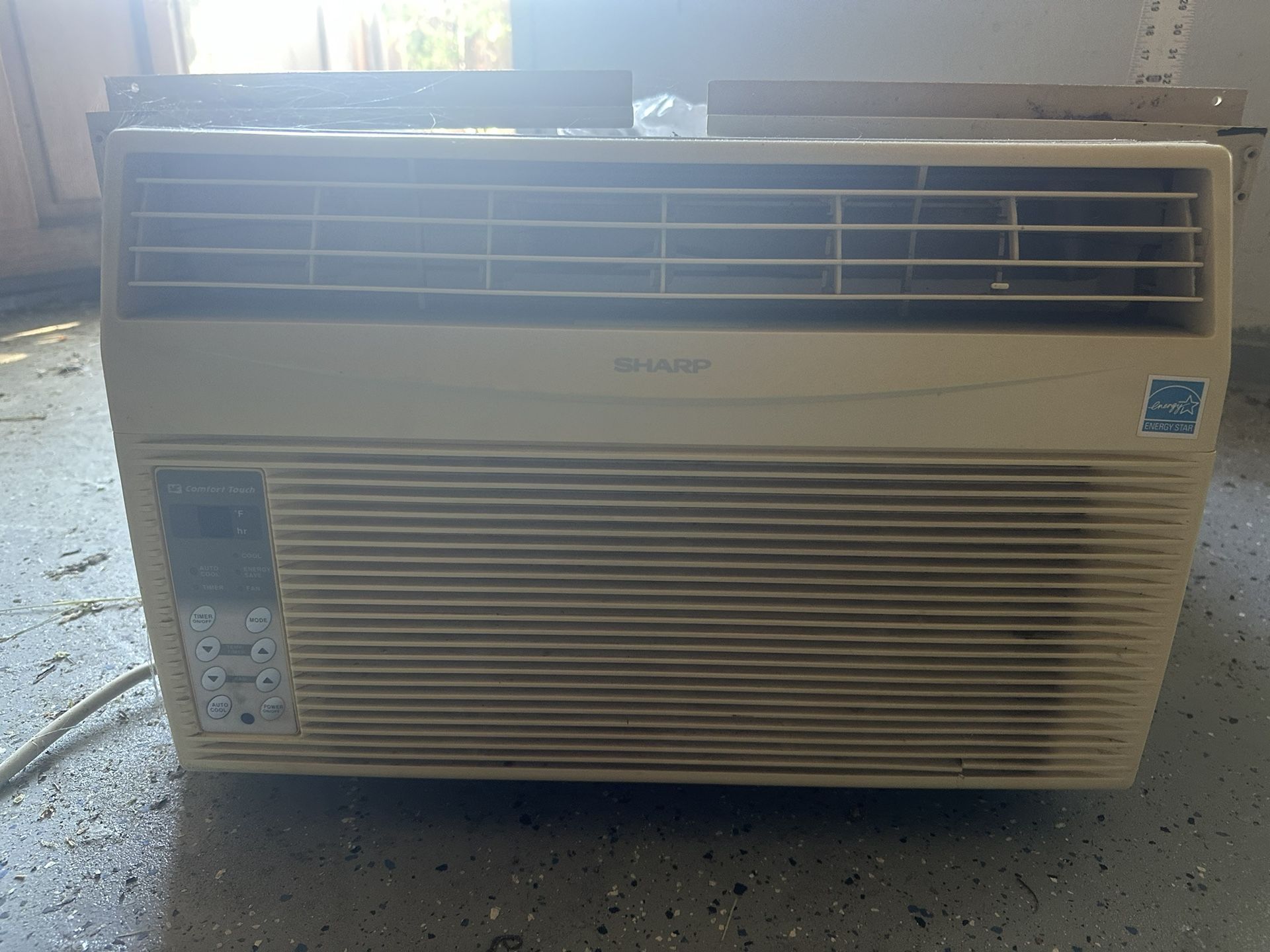 Air Conditioner AC Unit window 8,000BTU 3/4 Ton