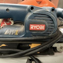 RYOBI PORTABLE BELT SANDER