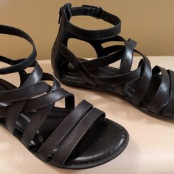 Woman's Sandals 