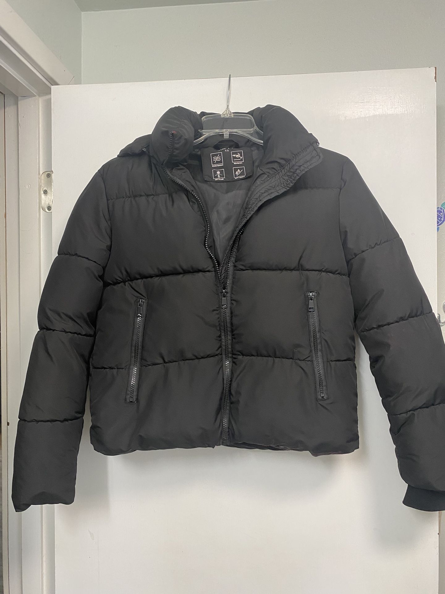 XS Hoodie Puffer Jacket