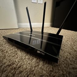TP-Link Archer A7 AC1750 WiFi Router – Unused