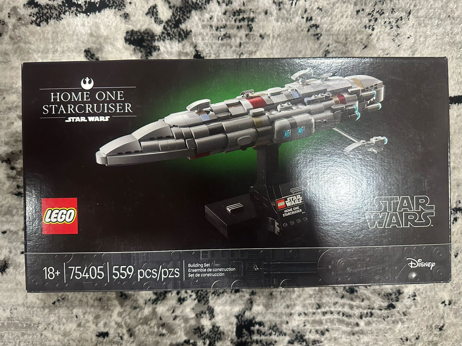 LEGO Starwars Home One StarCruiser