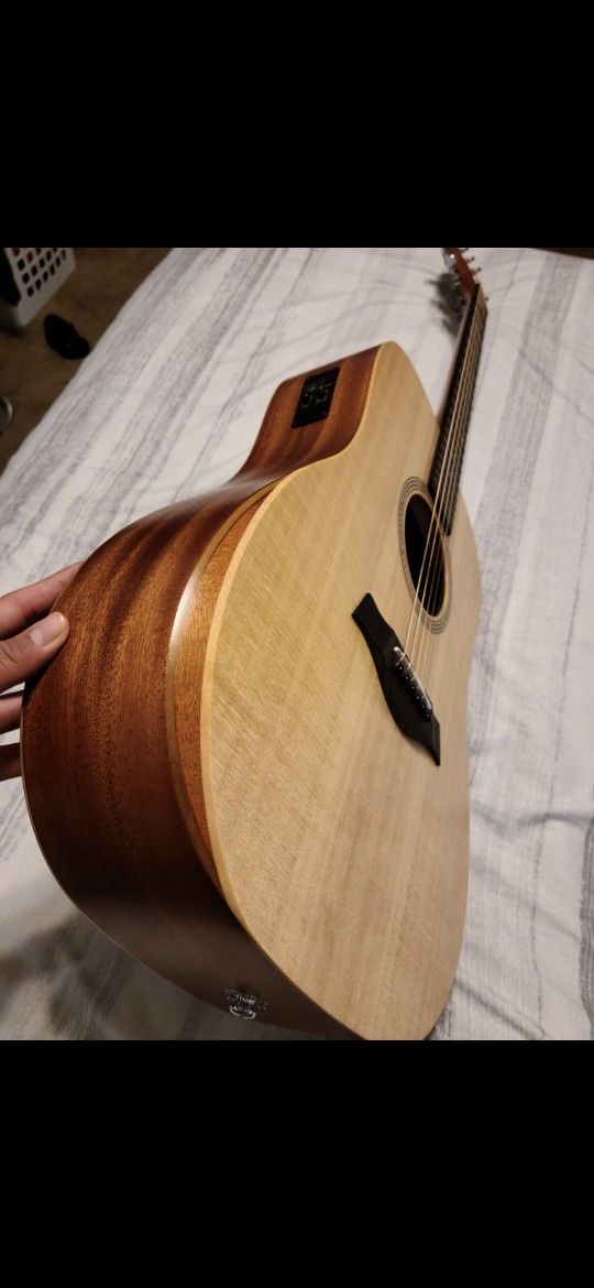 Taylor Guitar