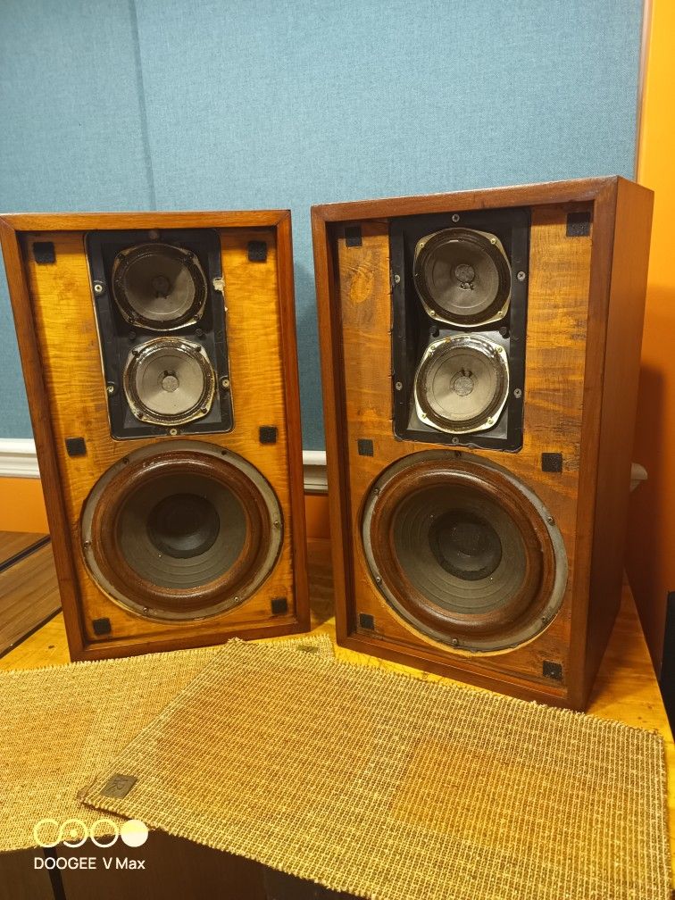 Acoustic Research AR 2 Speakers Freshly Restored