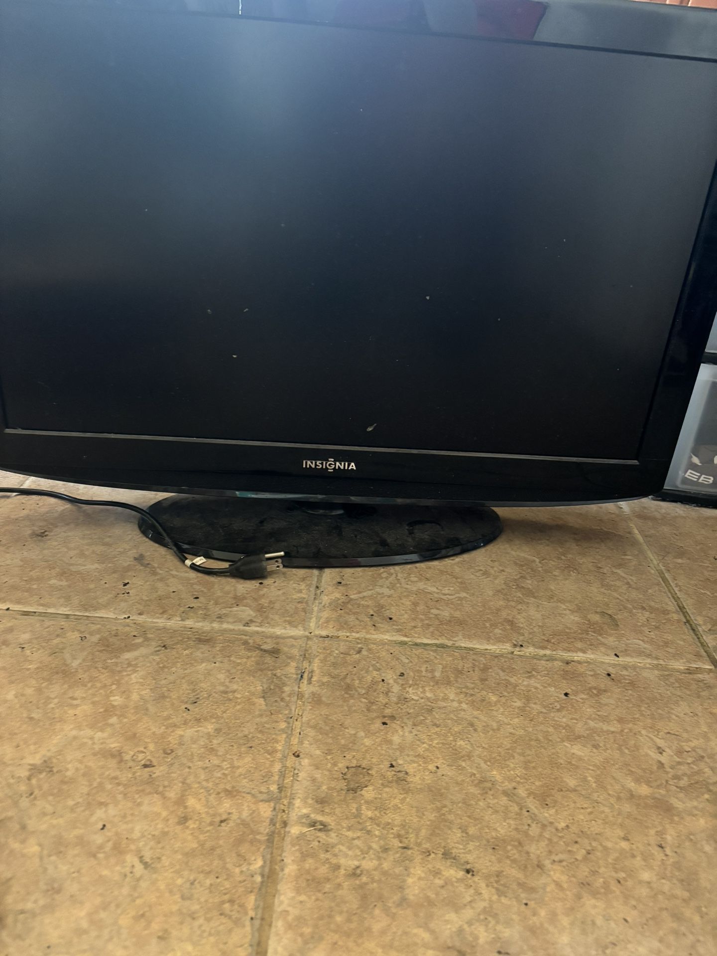 32 Inch insignia tv