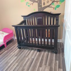 Baby Cache Kids Crib 