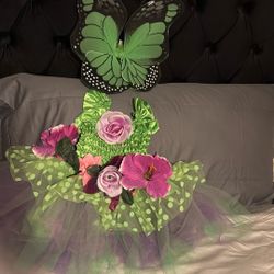 Great Pretenders Green Butterfly Dress With Beautiful Flowers. 
