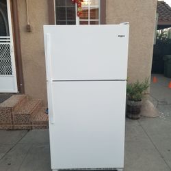 Whirlpool Refrigerator 21cu Ft 33x31x66👌👍3 MONTHS WARRANTY 