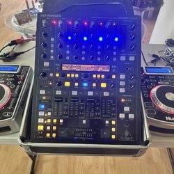 DJ SET 