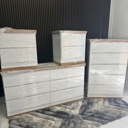 Dresser,  Chest And 2 Nightstands - Cómoda,  Gavetero Y 2 Mesitas De Noche 