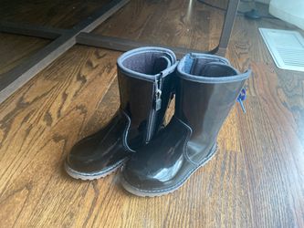 Toddler UGG black boots size 8