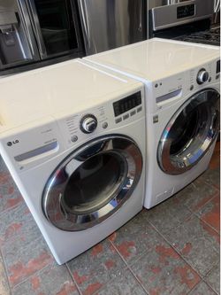 LG set Washer and Dryer gas