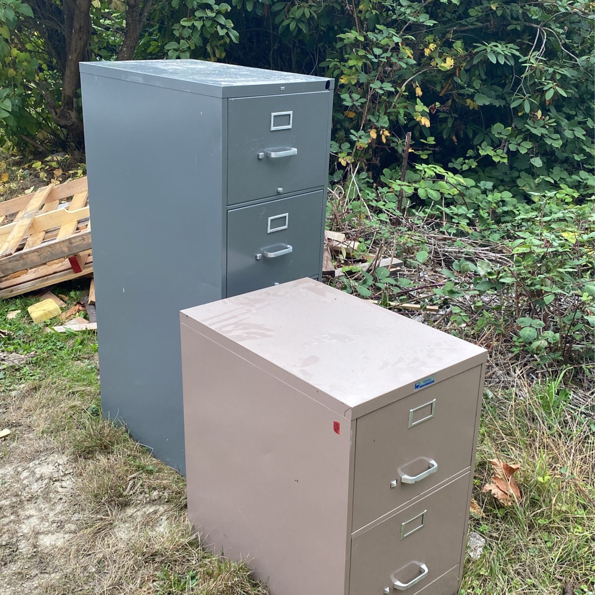 Free 2 Metal File Cabinets 