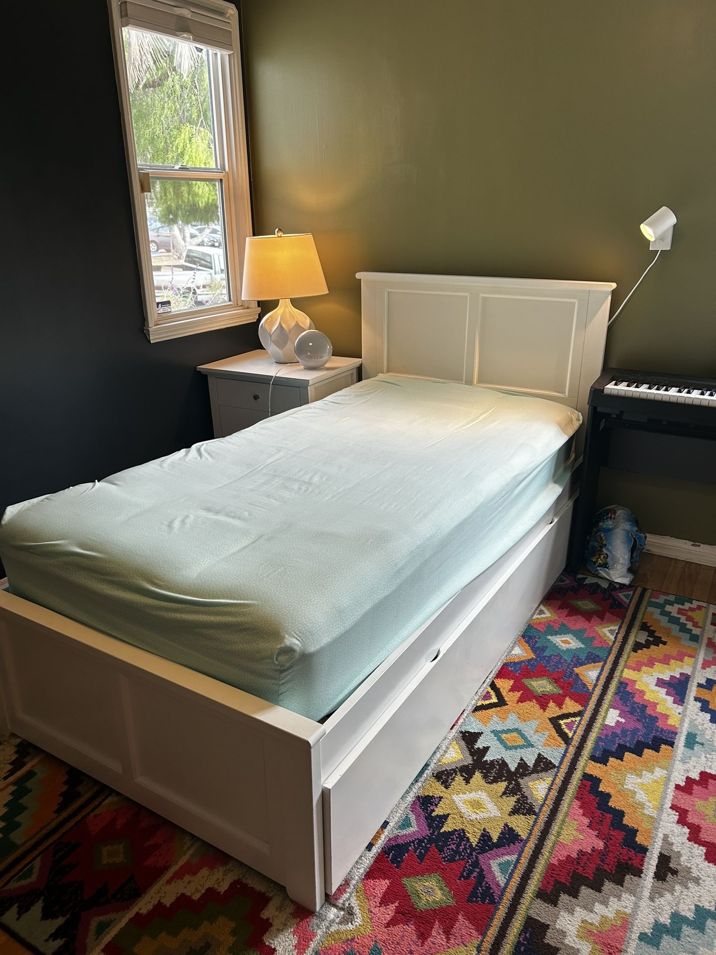 White twin Bed frame with trundle for Sale