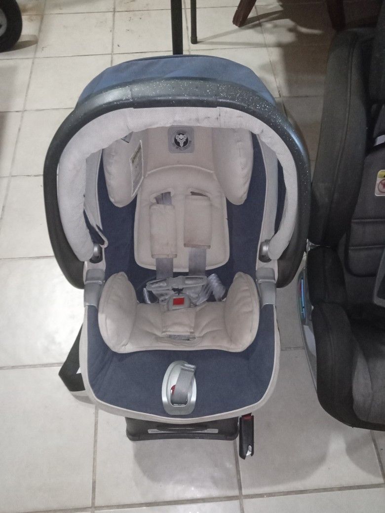 Baby Car Seat And Excellent Condition For Sale In Pine Hills