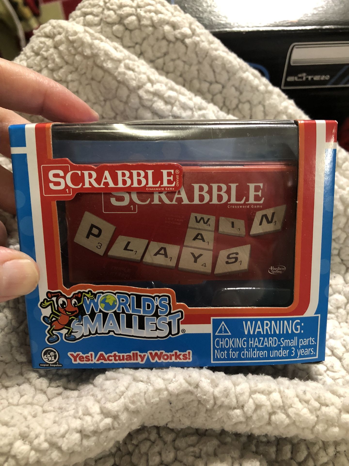 WORLDS SMALLEST SCRABBLE GAME NEW