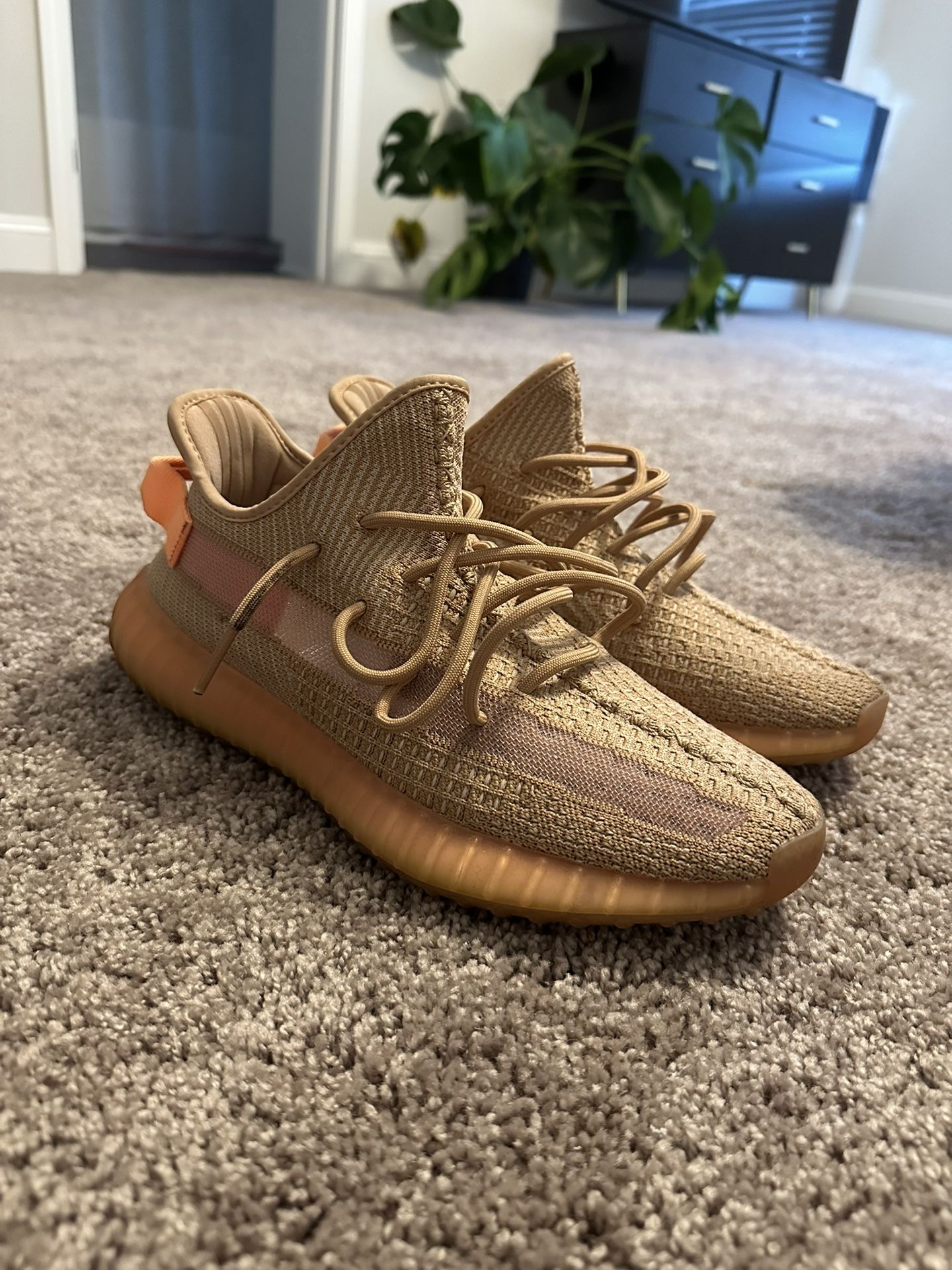 Yeezy 350 (clay)