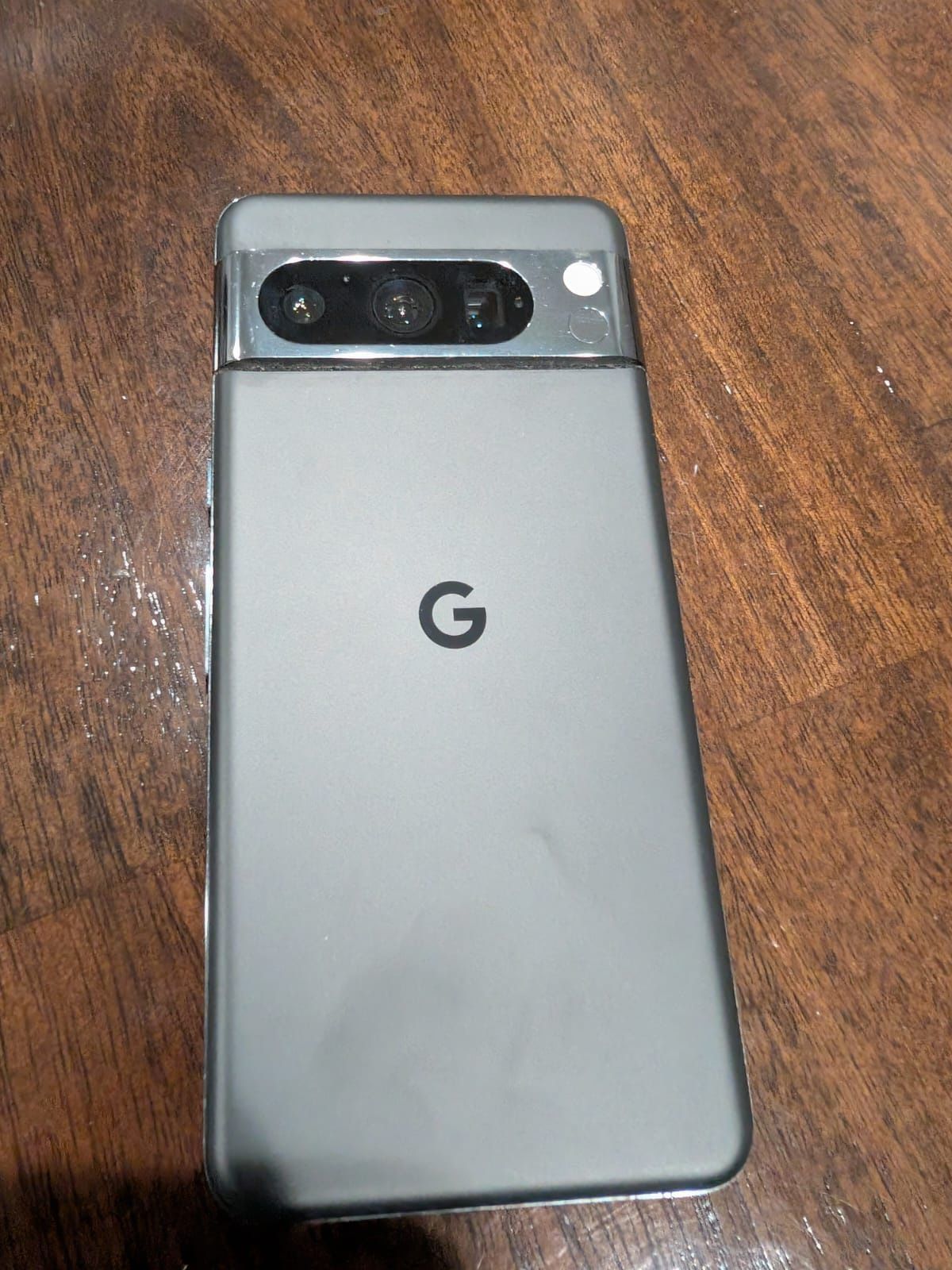 G Google pixel 8 pro