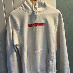 Supreme Hoodie 