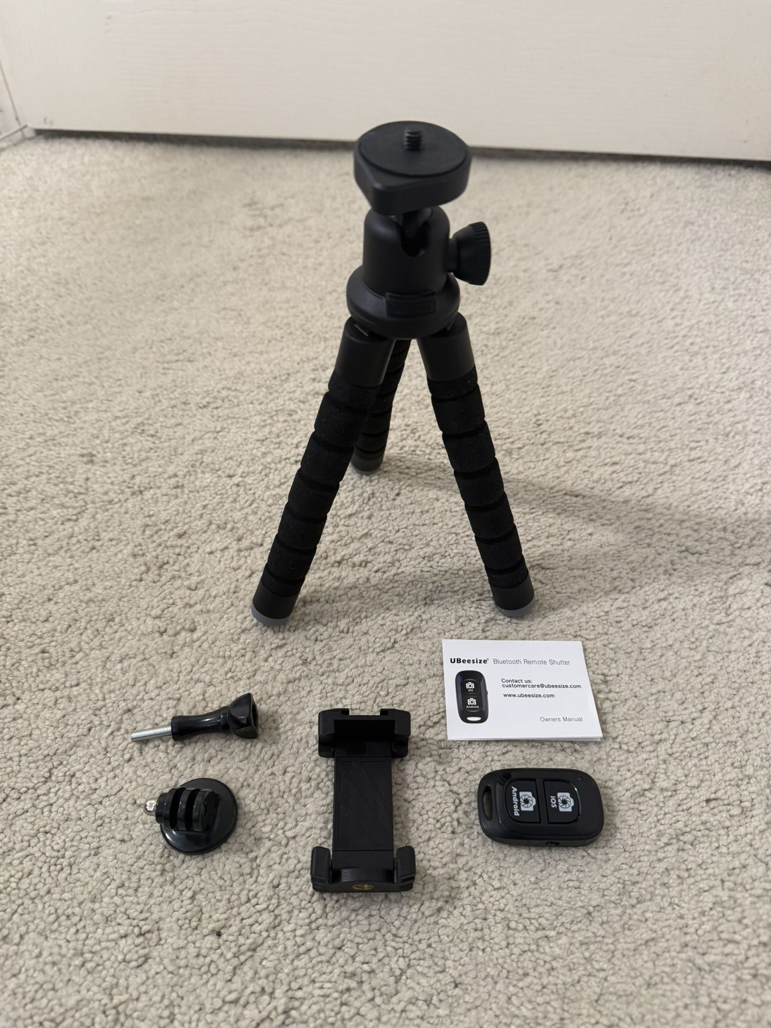 MINI-TRIPOD for PHONE and CAMERA with REMOTE! UBeeSize Portable Travel Flexible