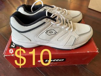 White Tennis Shoes Size 11