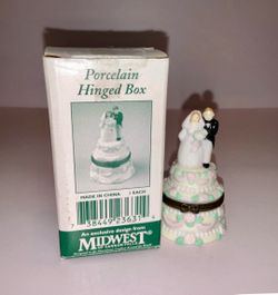 Wedding Cake Bride Groom Topper Midwest Cannon Falls Porcelain Hinged Box