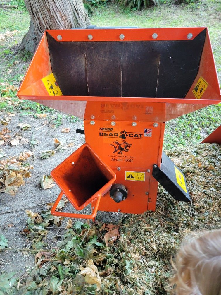 Echo Bearcat Chipper Shredder Model 75311