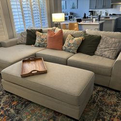 Left Arm facing Oversized Chaise With Sofa And Ottoman