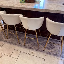Bar Stools Set of 4, 26 Inch Counter Height Bar Stools Velvet Low Back Chair with Golden Armrest for Kitchen Island/Home Bar/Dining Room (Cream)