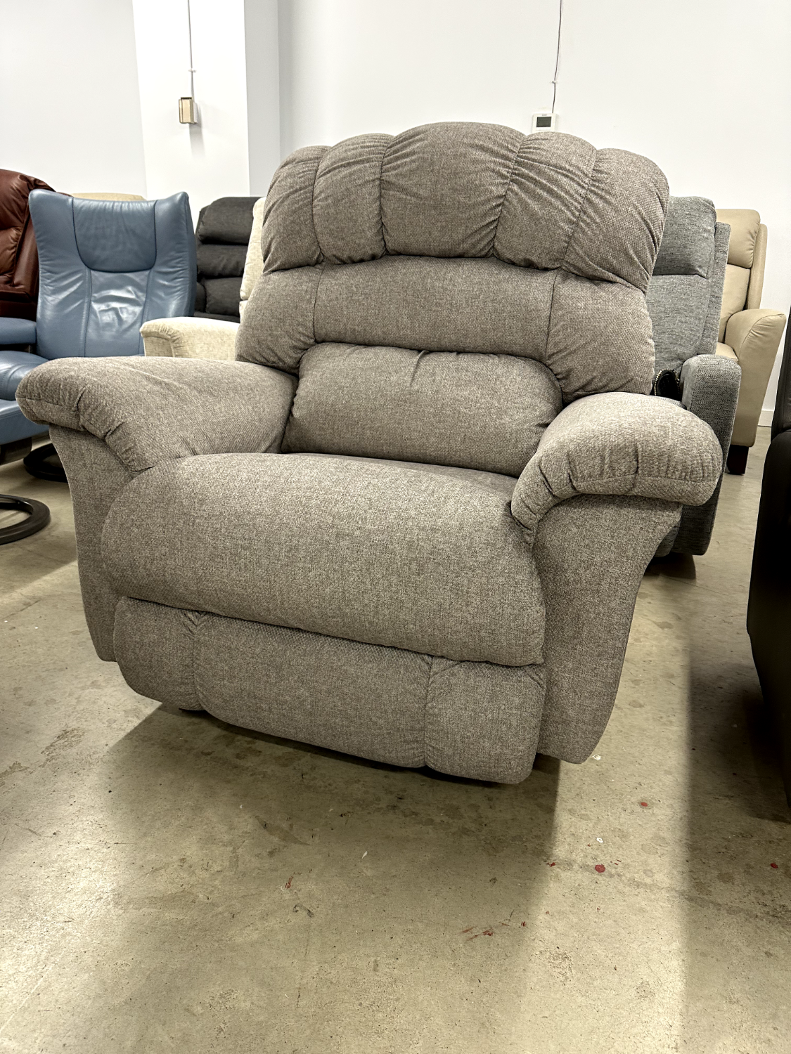NEW La-Z-Boy Randel Rocking Power Recliner - Delivery and Financing Available!