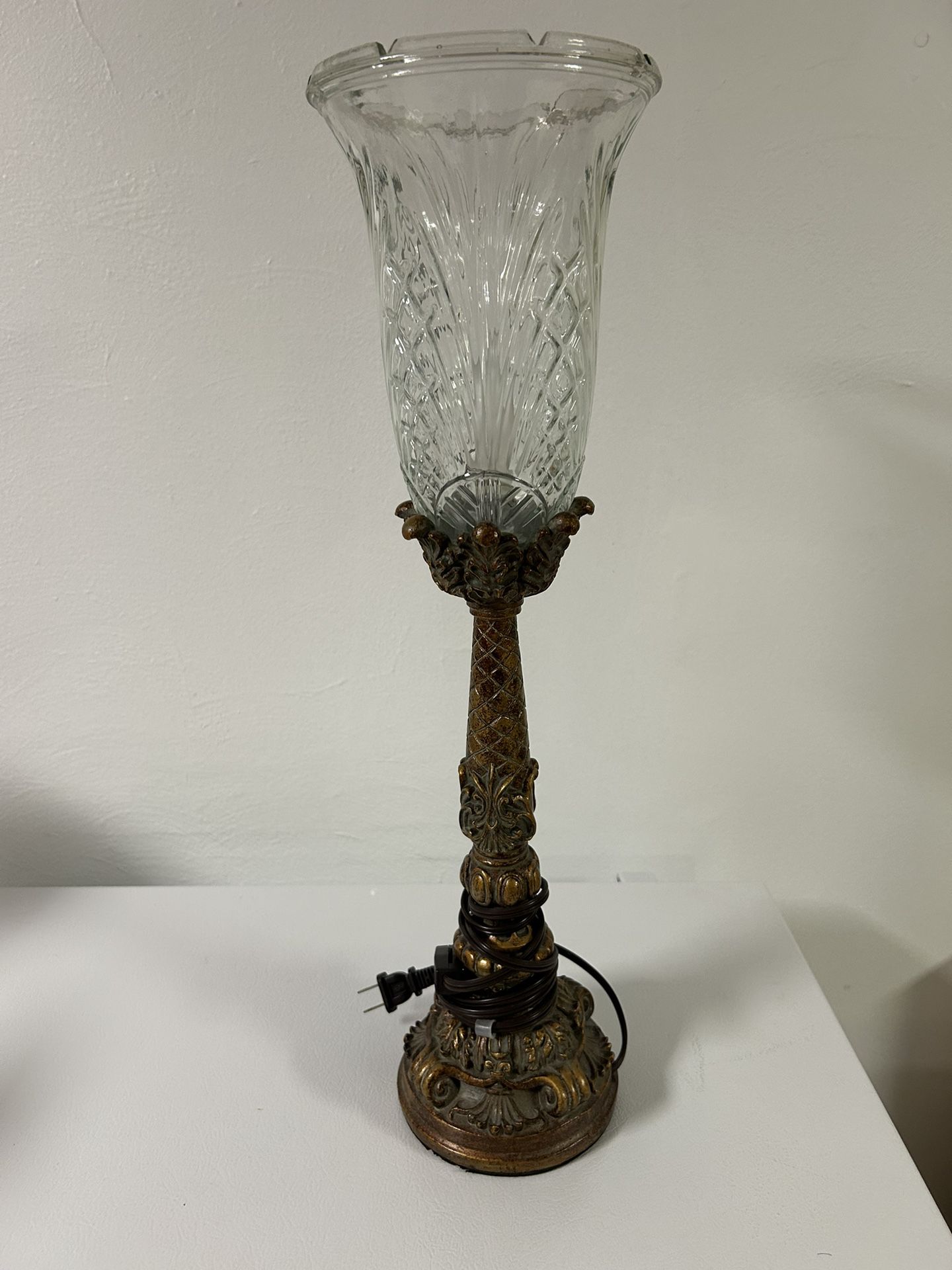 Antique Clear Glass Lamp 