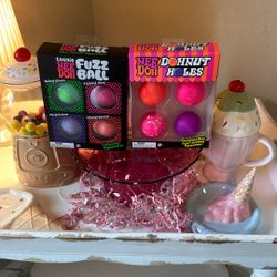 Needoh Fuzzball 4 piece set Needoh Dohnut Four piece set
