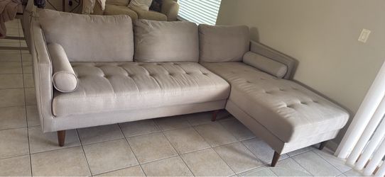 Mid-Century Modern Sectional Sofa with Chaise