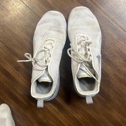 Nike Airmax Motion 2