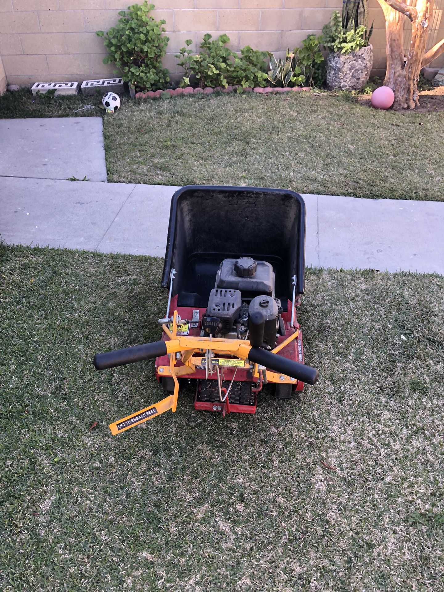 McLane Lawnmower for Sale in Paramount, CA OfferUp