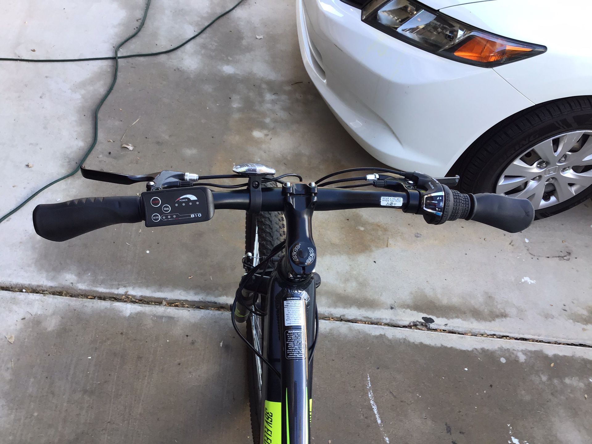Hyper E Ride Electric Bike 26 Wheels 36 Volt Battery 20 Mile Range