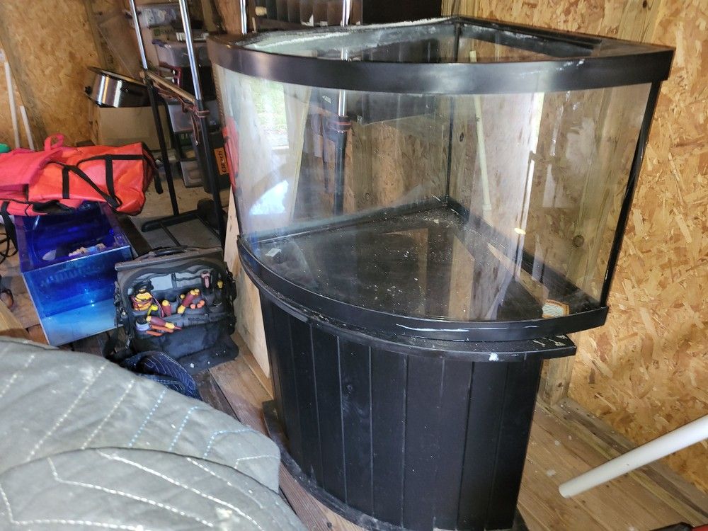 55-gallon Bowfront Tank And Stand. No Leaks.