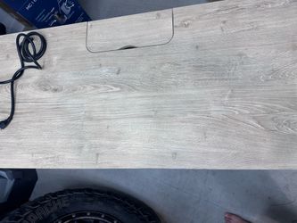Desk with 2 drawers