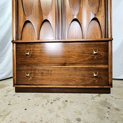 Vintage Mid Century Modern Dresser 