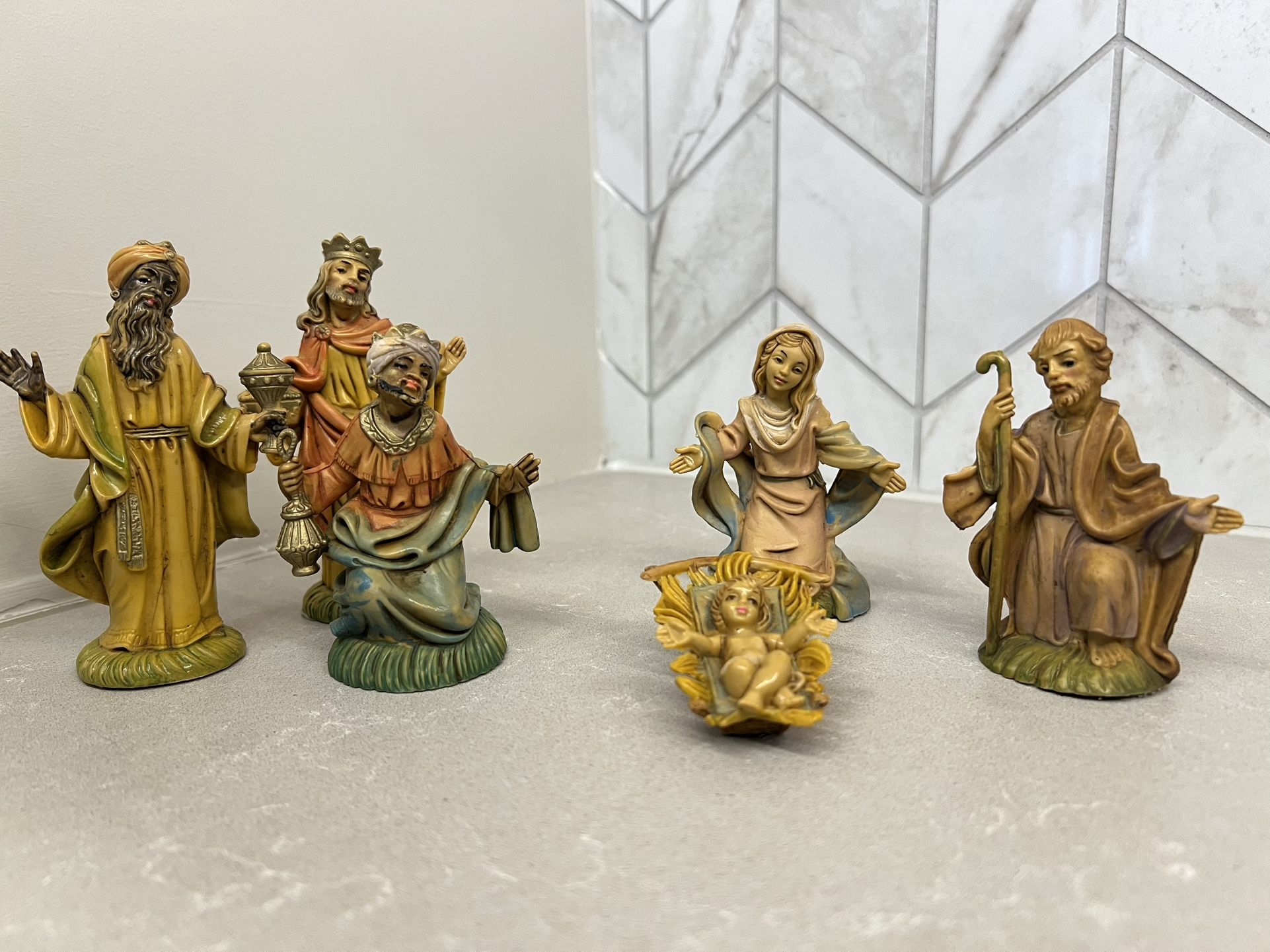 Vintage Fontanini Nativity figures
