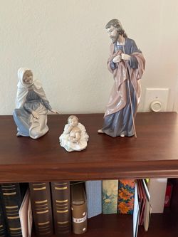 3 PC NAO BY LLADRO HOLY FAMILY