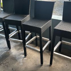  Bar Stools 