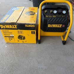 DEWALT 2.5 Gal. Portable Electric Heavy Duty 200 PSI Quiet Air Compressor $140  Basically Brand New Used 2 Time 