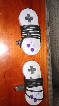 Super Nintendo controlers