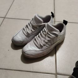 Jordan 12 Retro Low Easter