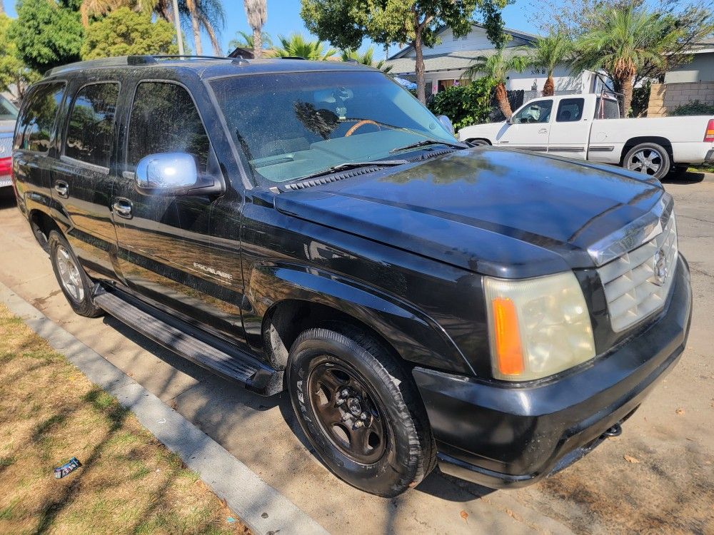 2003 Cadillac Escalade