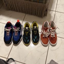 2 Puma  1 Vans Sneakers 
