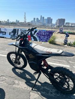 Strike throne 72v ( NEED GONE )