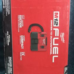 Milwaukee
M12 FUEL 12-Volt Lithium-Ion Cordless 1.6 Gal. Wet/Dry Vacuum (Vacuum-Only)
