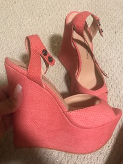 Penny loves Kenny wedges size 7